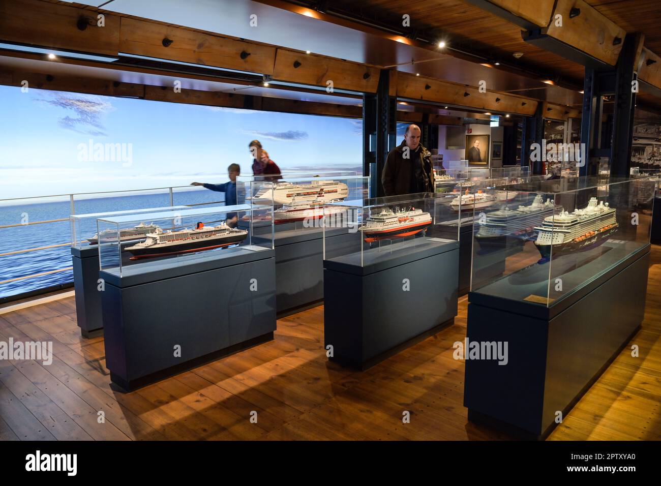 Schiffsmodelle, Kreuzschiffe, Internationales Maritimes Museum, Koreastraße, Hafencity, Hamburg