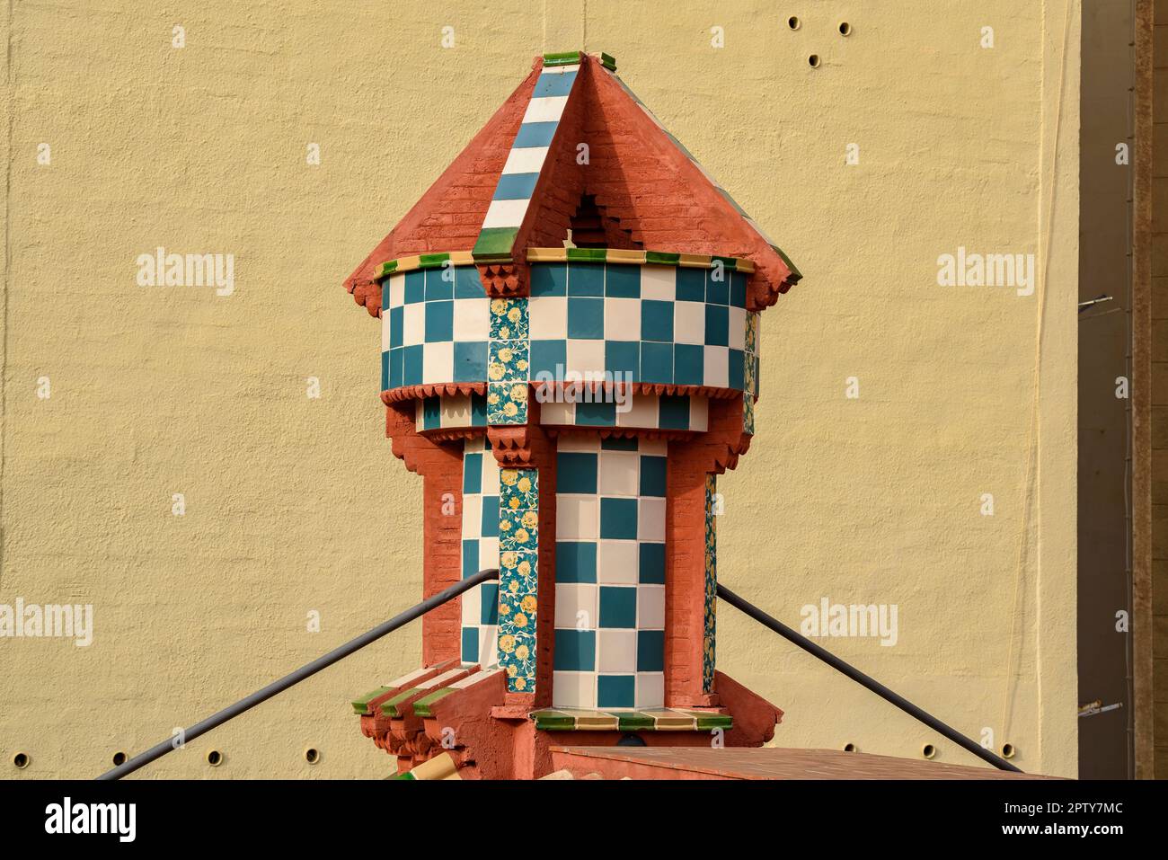 Chimney and cupola on the roof of the Casa Vicens, designed by Antoni Gaudí (Barcelona, Catalonia, Spain) ESP: Chimenea y templete de la Casa Vicens Stock Photo