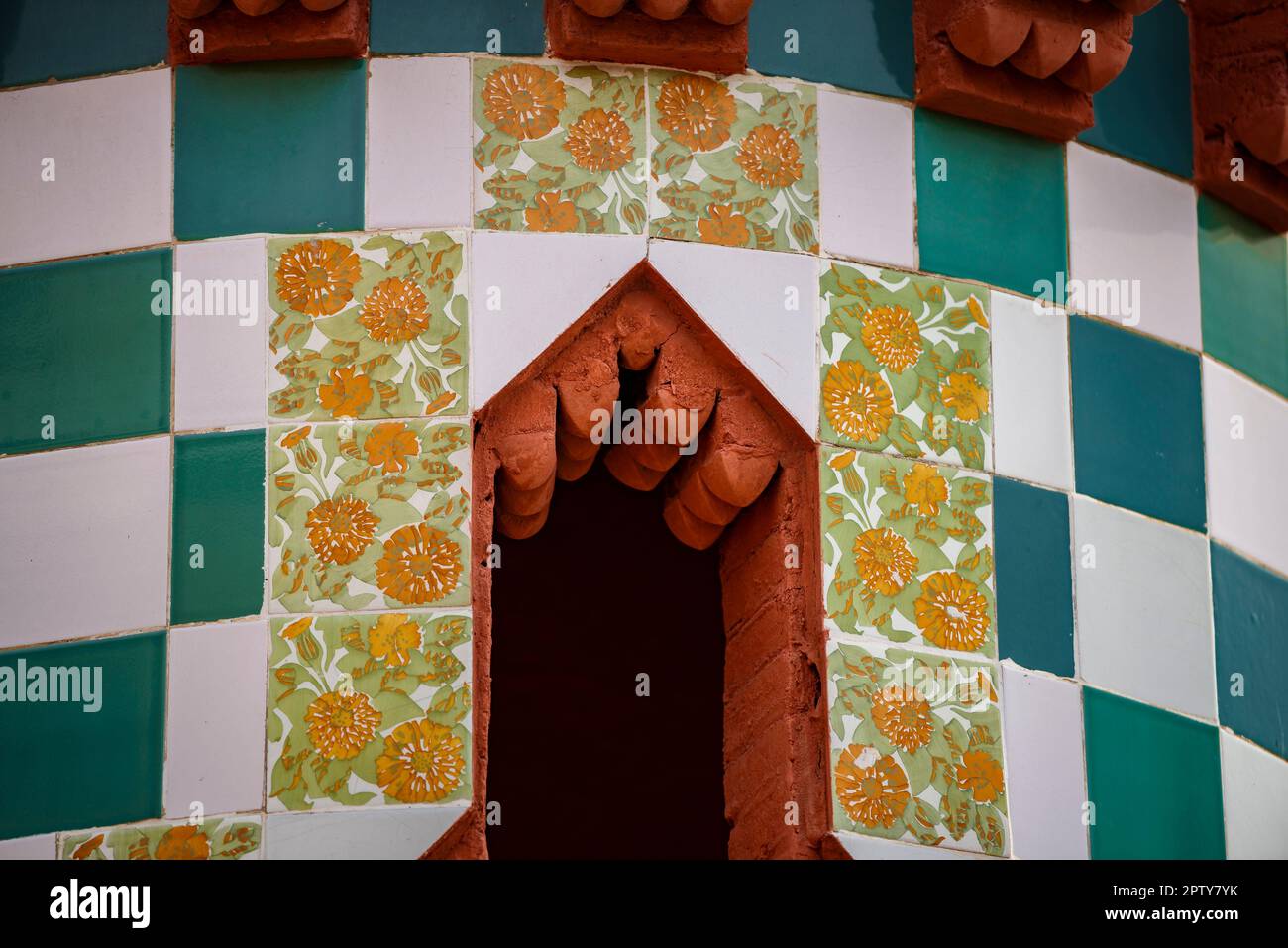 Chimney and cupola on the roof of the Casa Vicens, designed by Antoni Gaudí (Barcelona, Catalonia, Spain) ESP: Chimenea y templete de la Casa Vicens Stock Photo