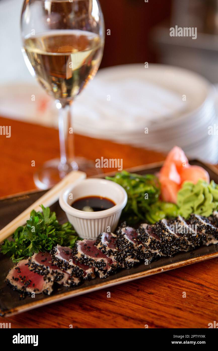Seared black and White sesame crusted Tuna Stock Photo Alamy