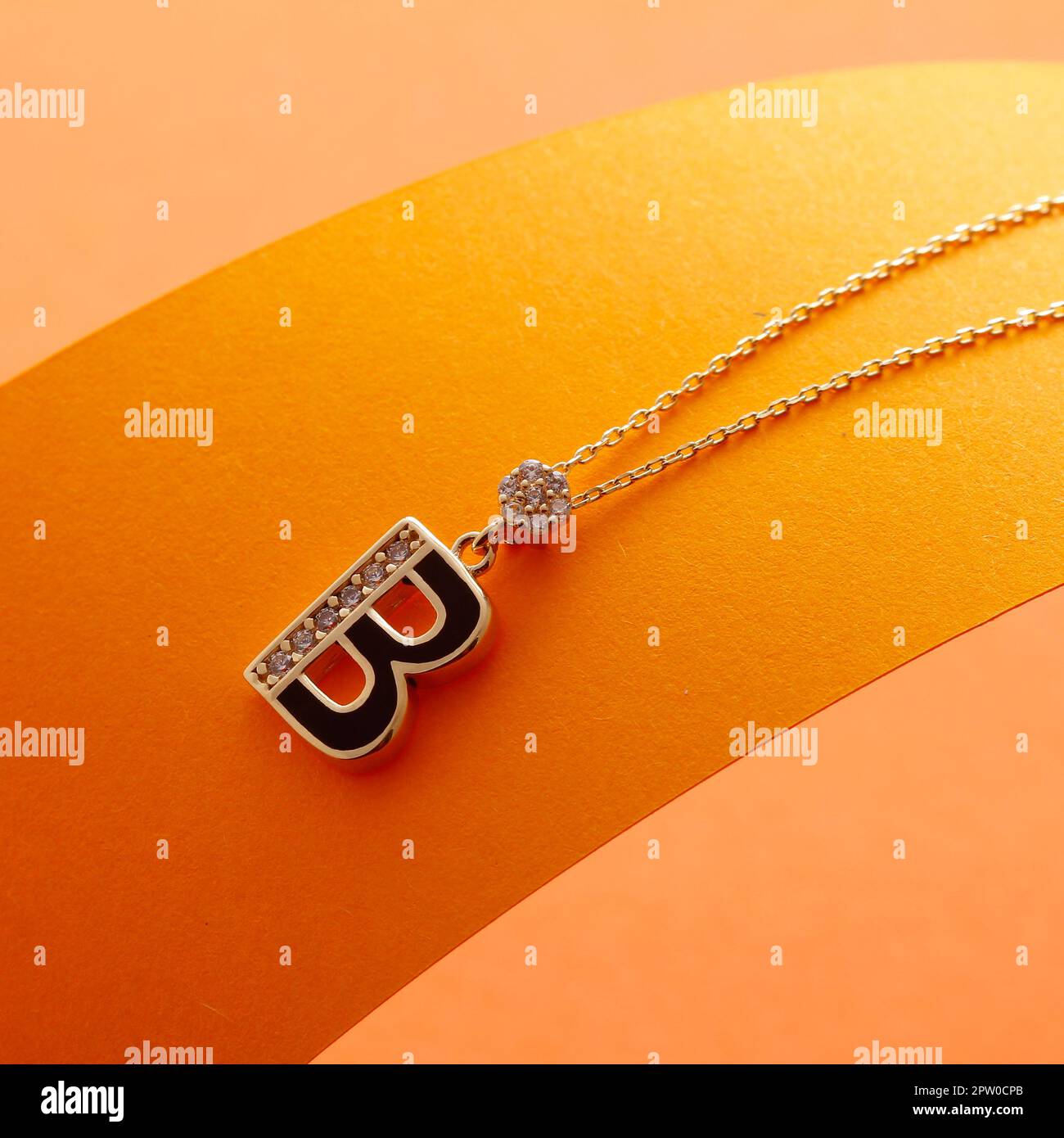 Top 15 Best Jewelry Backgrounds for Commercial Shooting Stock Photo - Alamy