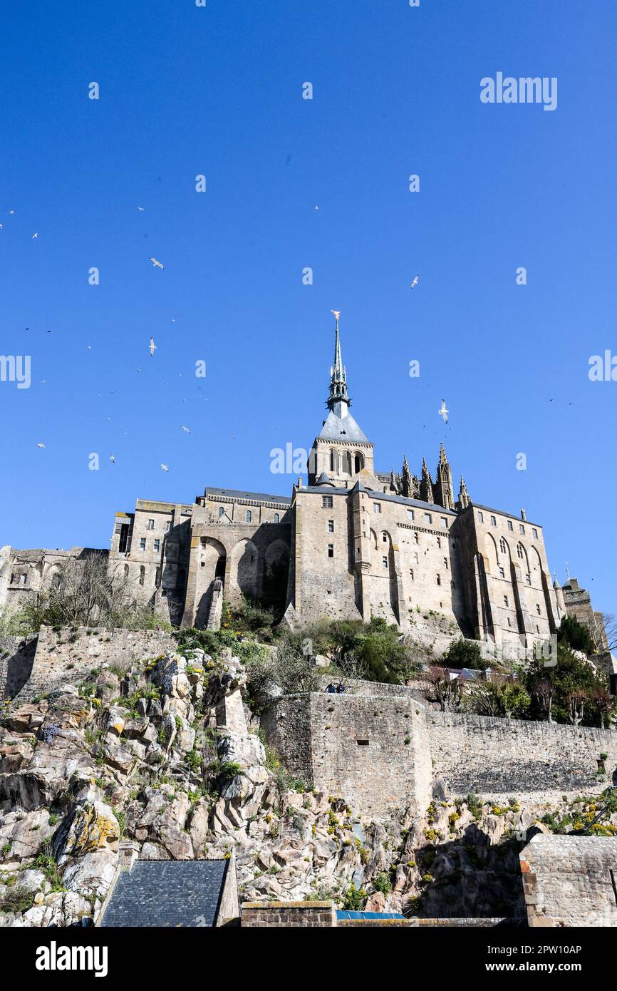 Famous,popular,tourist,attraction,Le Mont Saint Michel,Mont Saint Michel,France,French,Europe,European, UNESCO World Heritage Site,on,the,border,between,Normandy,Normandie, and,Brittany,bay,coast,coastal Stock Photo