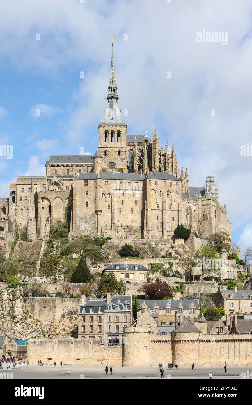 Famous,popular,tourist,attraction,Le Mont Saint Michel,Mont Saint Michel,France,French,Europe,European, UNESCO World Heritage Site,on,the,border,between,Normandy,Normandie, and,Brittany,bay,coast,coastal Stock Photo
