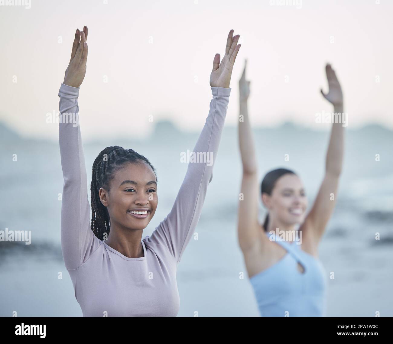 Outdoor workout yoga hi-res stock photography and images - Page 49 - Alamy