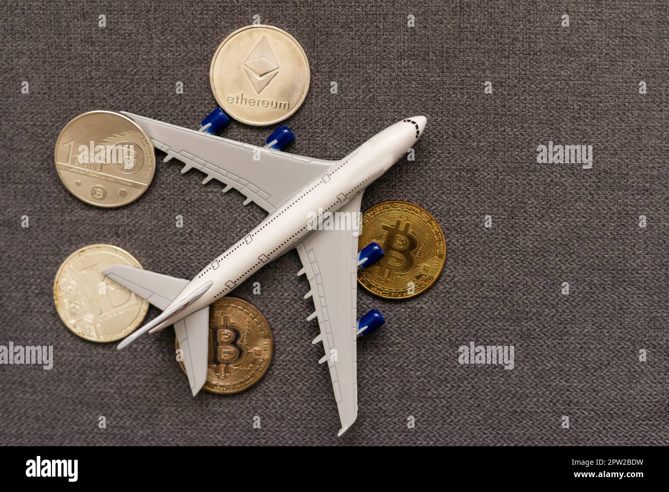 Future money logo design hi-res stock photography and images - Alamy