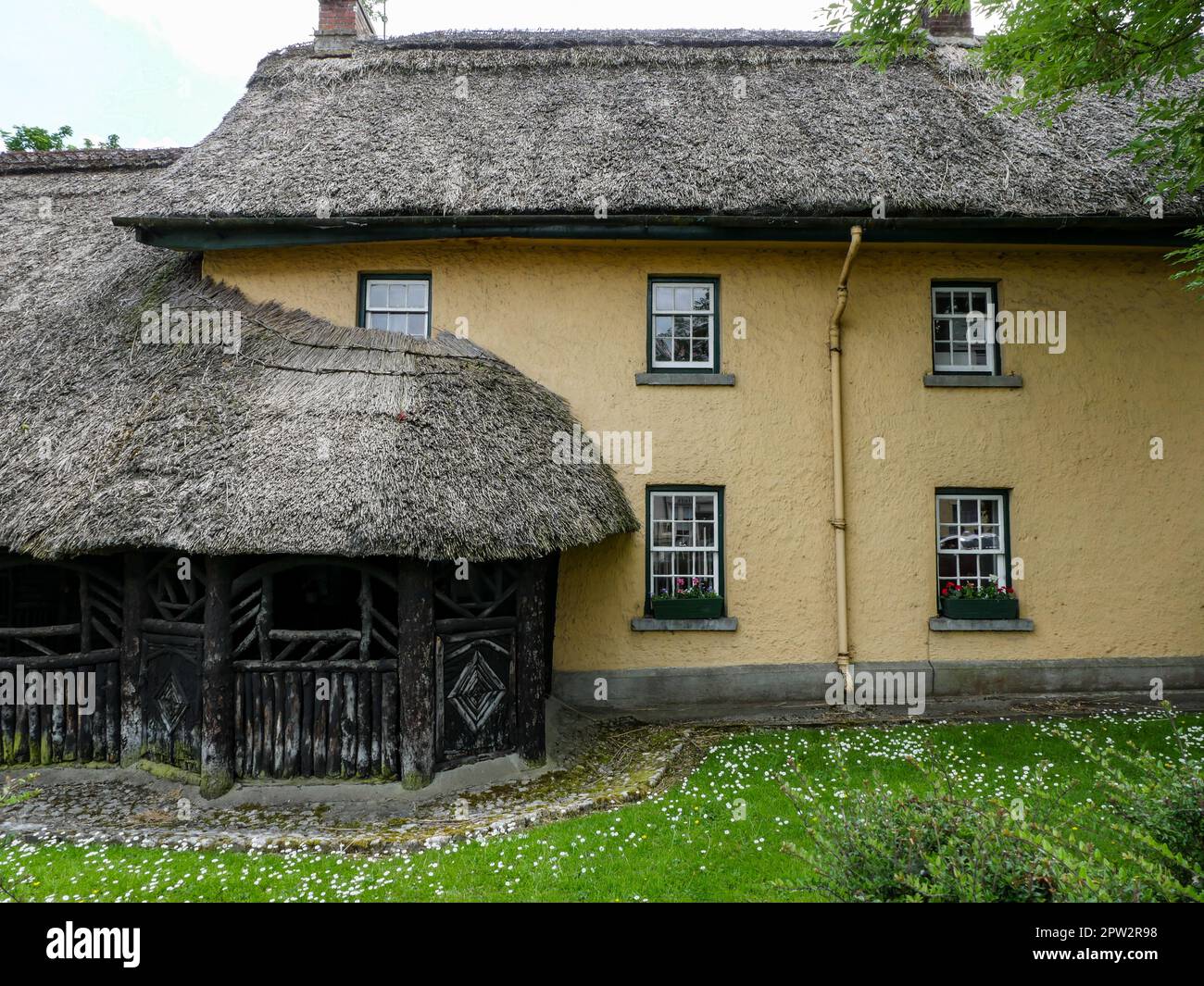 A Traditional ThatchedRoof Home in Adare, Ireland Stock Photo Alamy