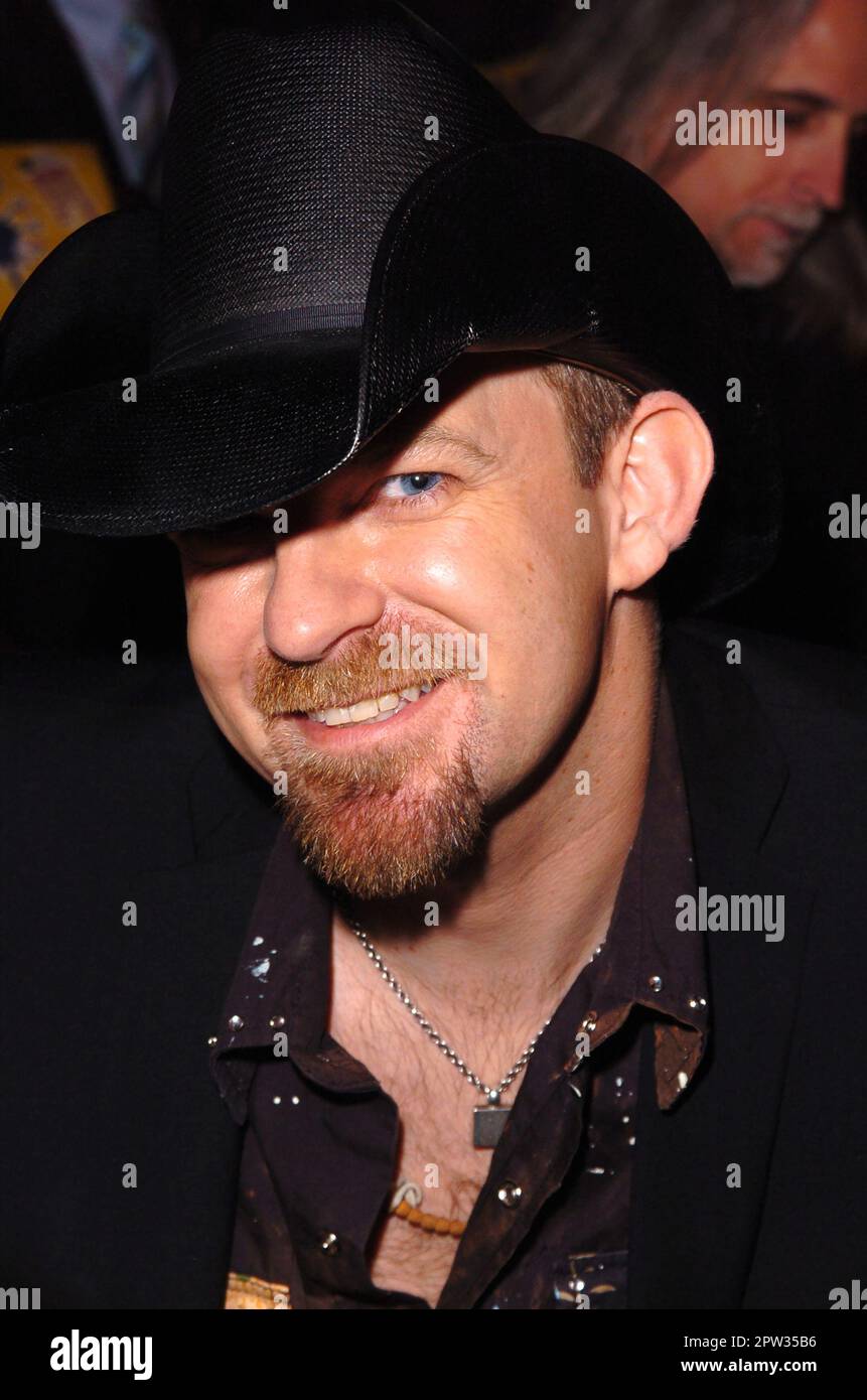 Kristian Bush at the 33rd Annual American Music Awards - at Shrine