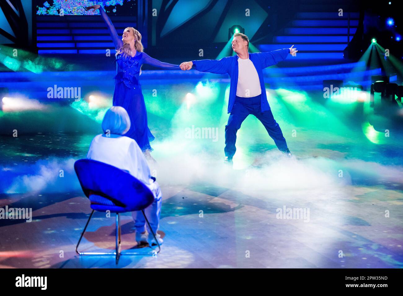 Cologne, Germany. 28th Apr, 2023. Knossi (real name Jens Knossalla), Youtuber, and Isabel Edvardsson, professional dancer, dance for Knossi's mother in the RTL dance show 'Let's Dance' at the Coloneum. Credit: Rolf Vennenbernd/dpa/Alamy Live News Stock Photo