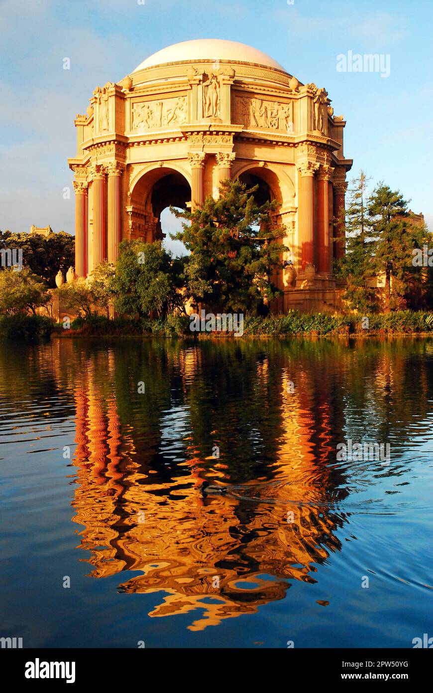 The Palace of Fine Arts, in San Francisco, sits in a park like setting in the city's Marina District Stock Photo