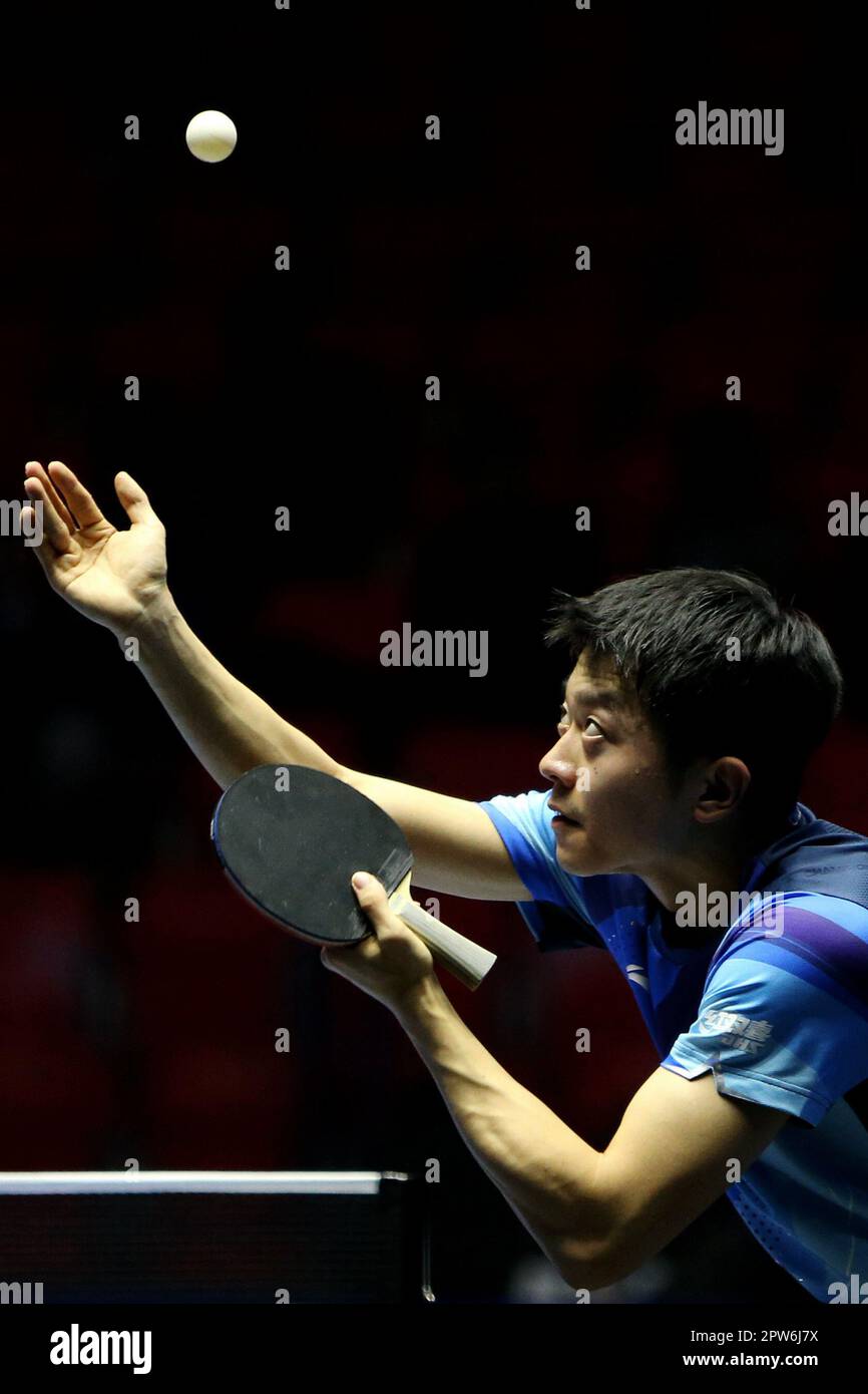 Bangkok, Thailand. 28th Apr, 2023. Yuan Licen of China serves during the men's singles semifinal