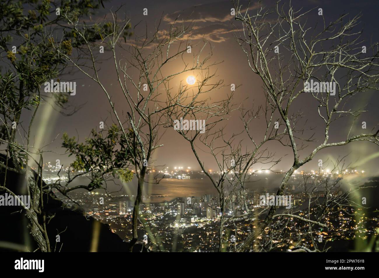 Stars sky few clouds time hi-res stock photography and images - Alamy