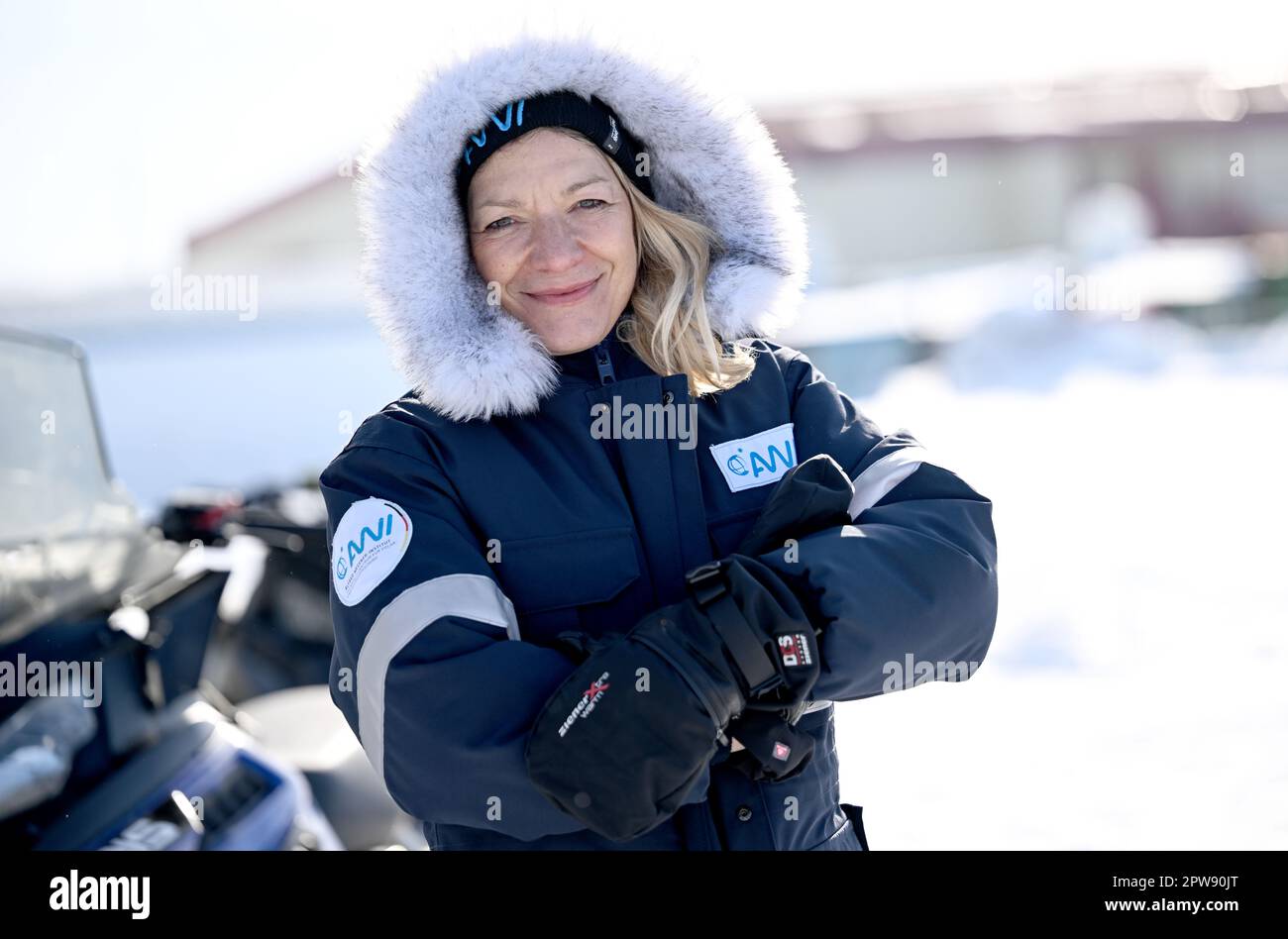 Biologist Artoc Arctic canada biologist hi-res stock photography and images - Alamy