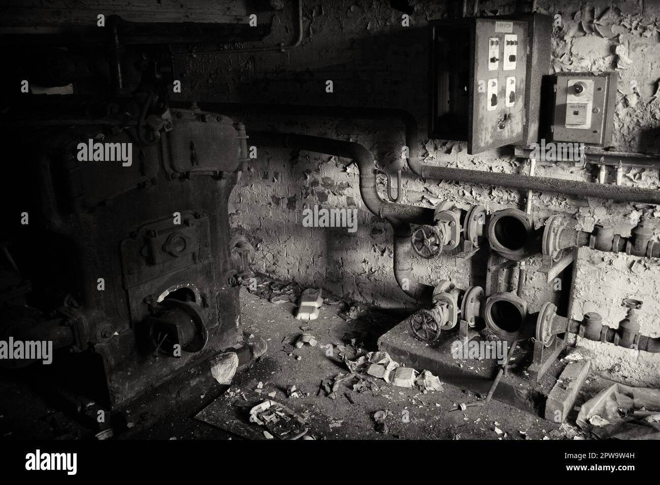 One of the old boilers in the basement of the abandoned Easington Colliery School, now demolished. Stock Photo