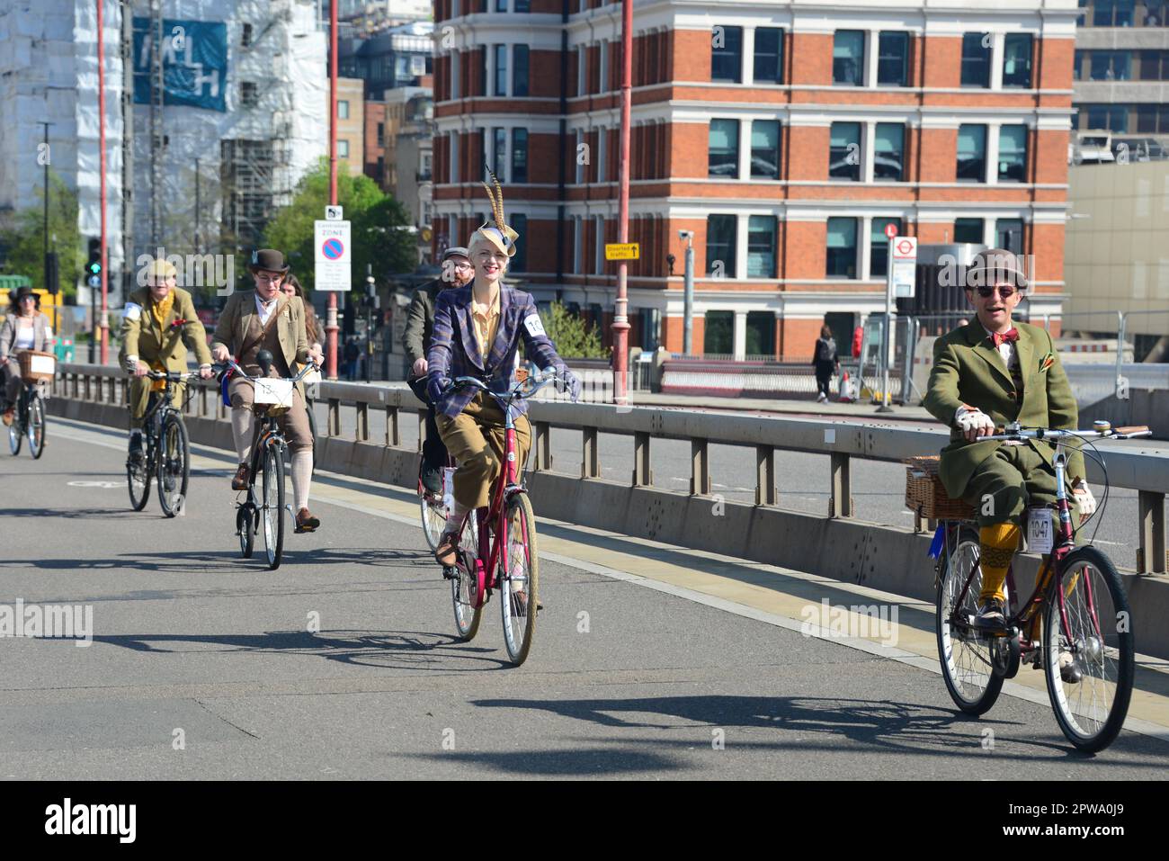 Participants in the 2023 London Tweed Run Stock Photo