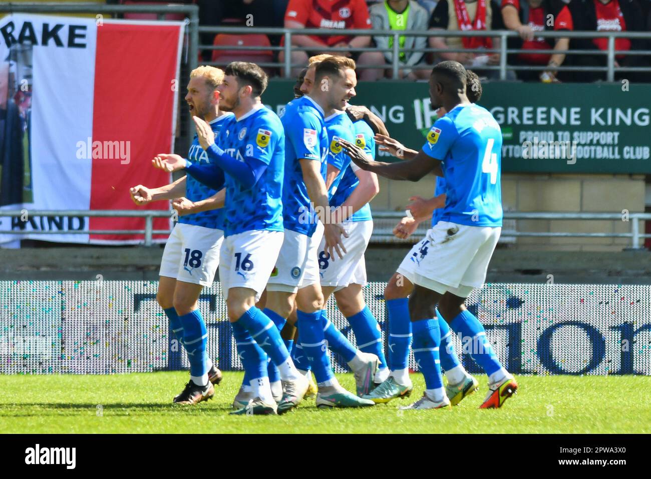 Jack Stretton of Stockport County celebrating with his teammates after scoring his team's second goal during the Sky Bet League 2 match between Leyton Orient and Stockport County at the Matchroom Stadium, London on Saturday 29th April 2023. (Photo: Ivan Yordanov | MI News) Credit: MI News & Sport /Alamy Live News Stock Photo