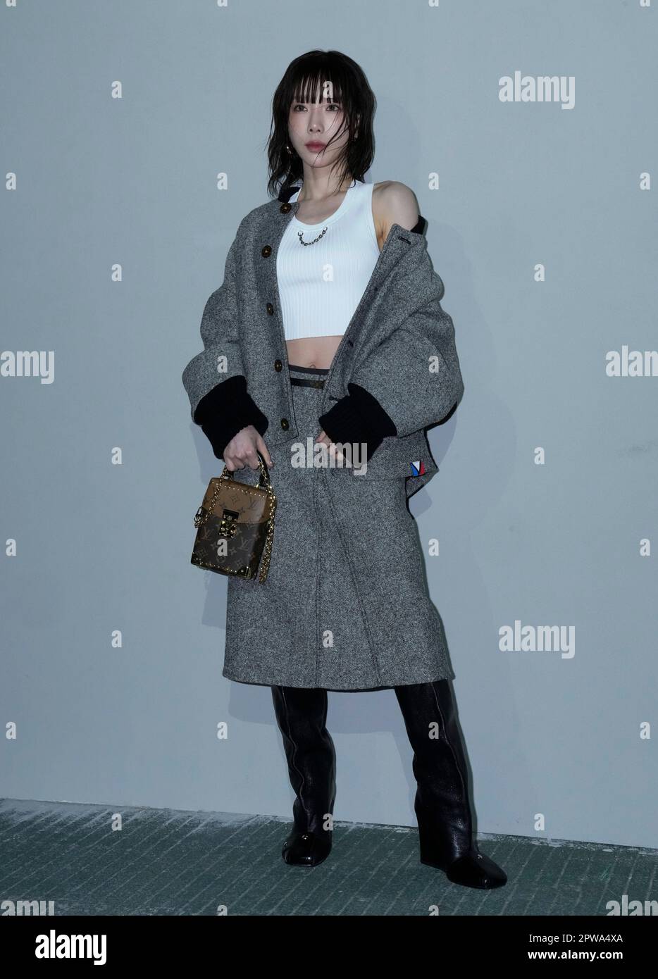 South Korean girl group Le Sserafim arrives for the Louis Vuitton Pre-Fall  2023 Show in Seoul, South Korea, Saturday, April 29, 2023. (AP Photo/Ahn  Young-joon Stock Photo - Alamy