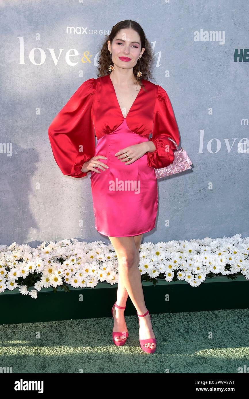 Olivia Applegate bei der Premiere des HBO Max Streamingserie 'Love & Death' bei der Directors Guild of America. Los Angeles, 26.04.2023 Stock Photo