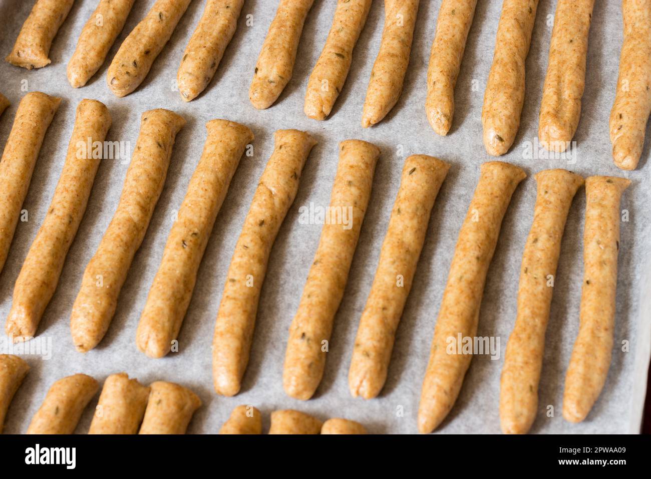 Homemade wholemeal breadsticks with fennel and organic extra virgin