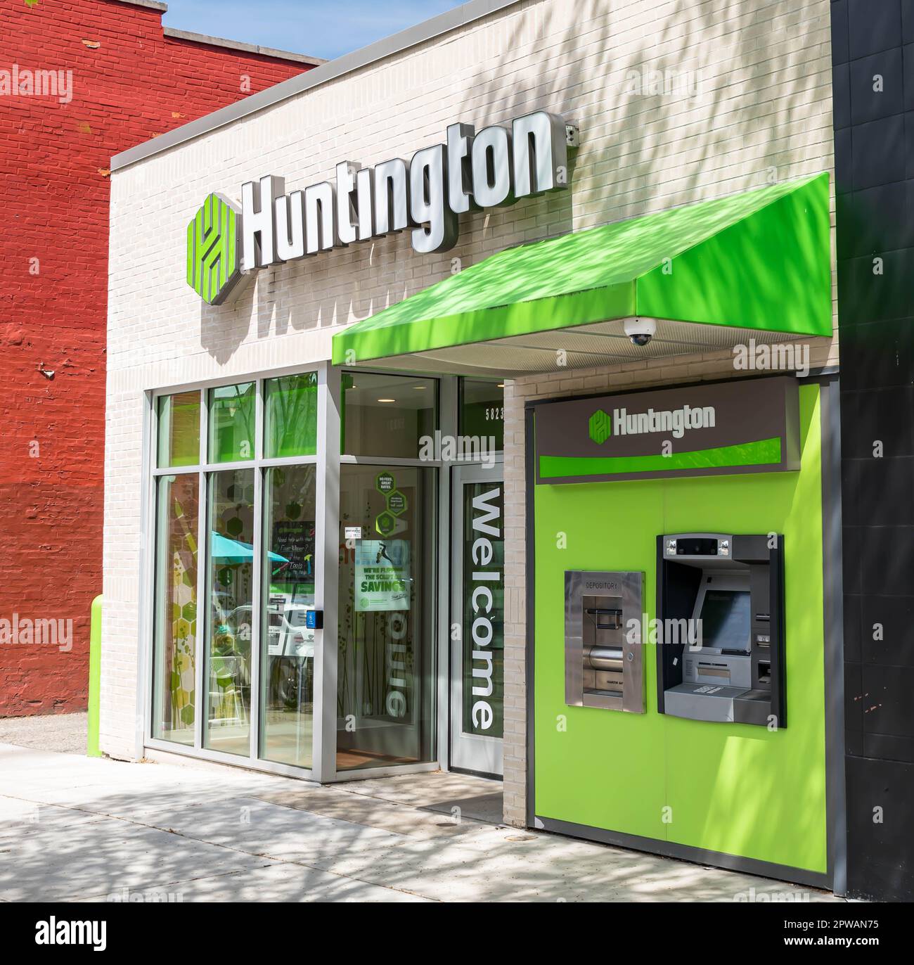 The Huntington Bank on Forbes Avenue in the Squirrel Hill neighborhood
