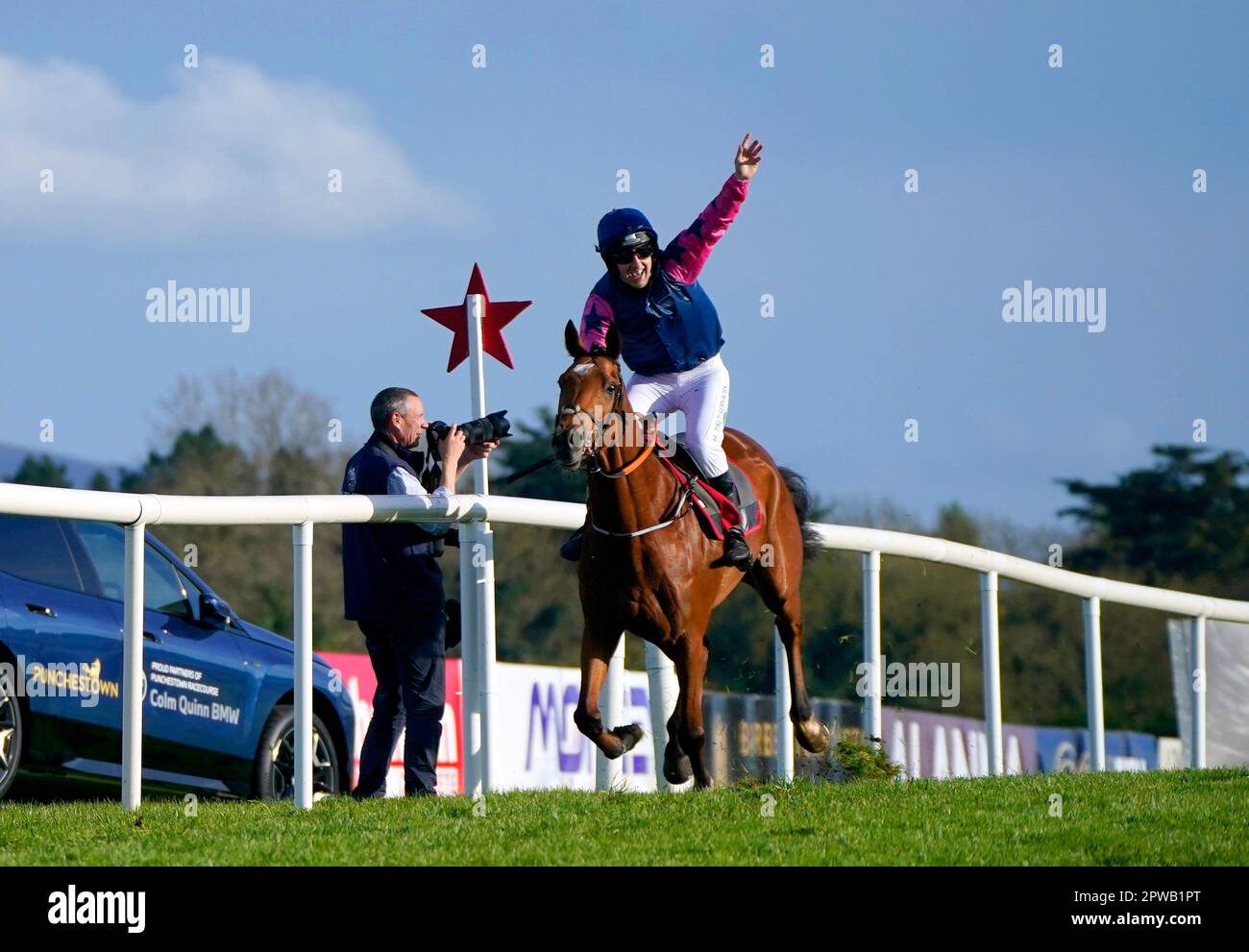 Stuzzikini ridden by jockey Paul Bell wins the Have the Conversation Say Yes to Organ Donation