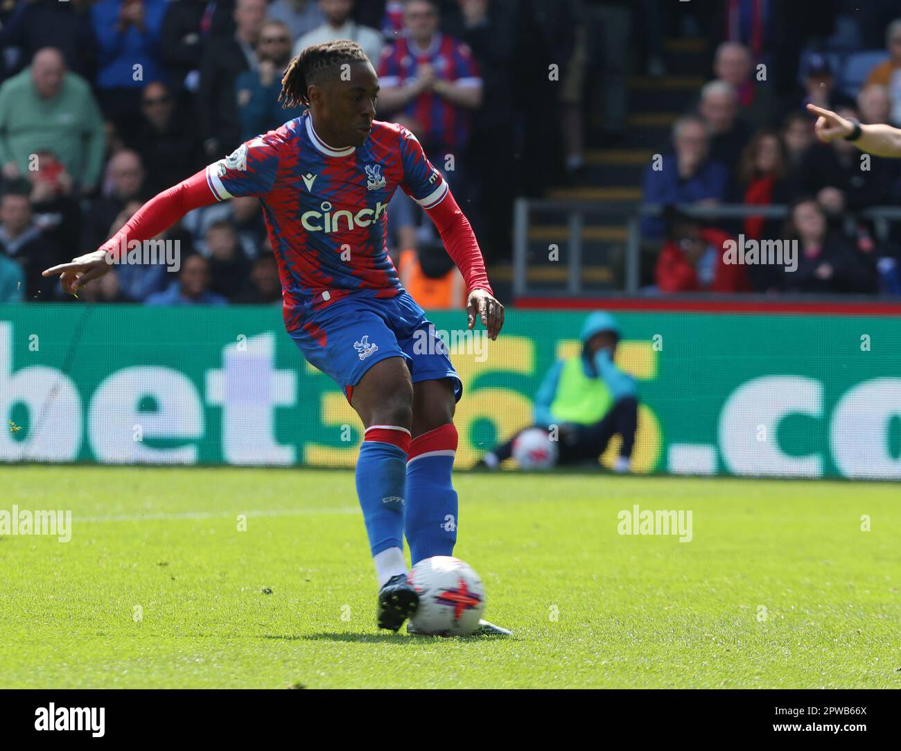 Crystal Palace vs West Ham: Eberechi Eze penalty clinches seven-goal  thriller