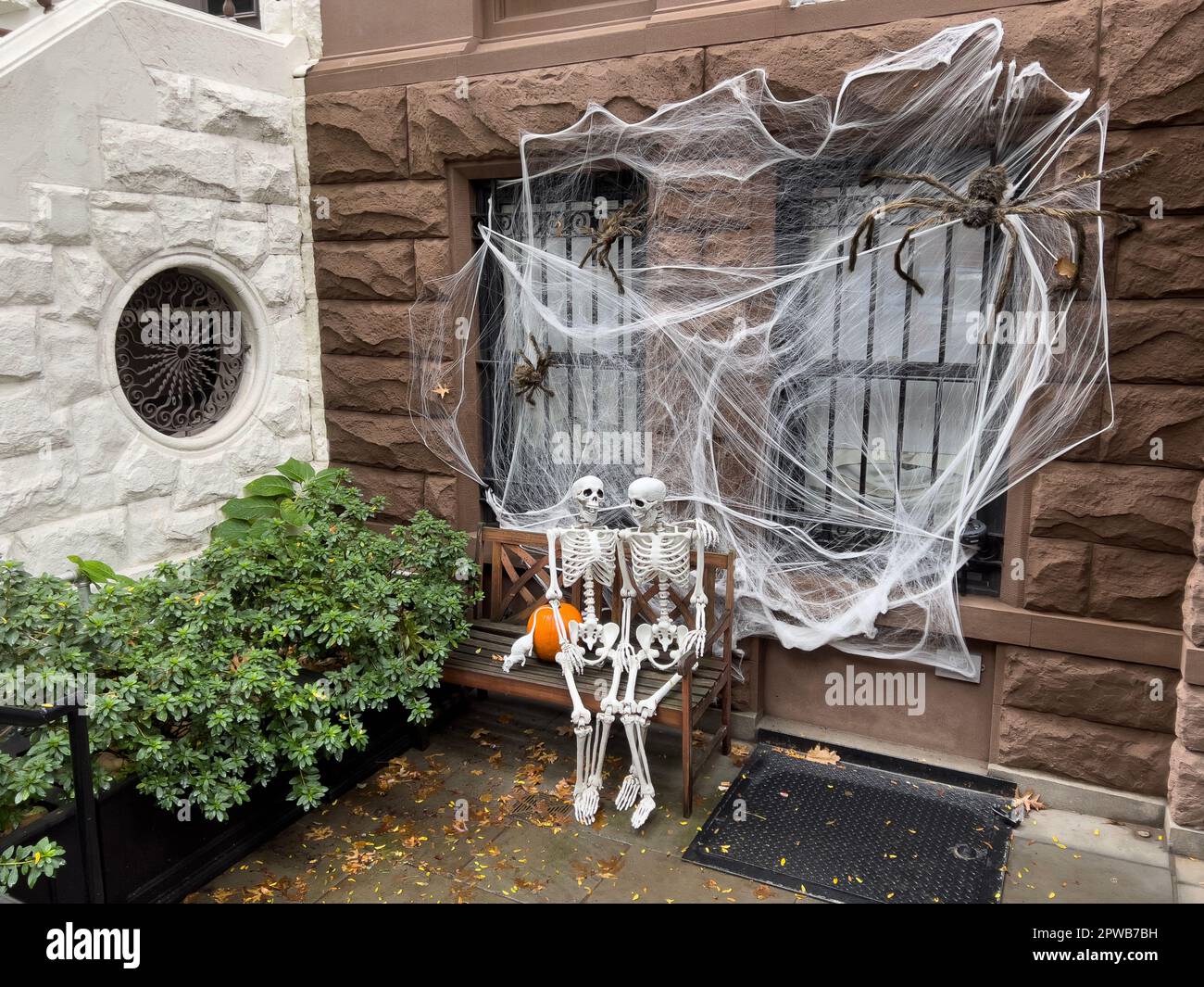 Halloween decorations outside of a townhouse on the Upper West Side of Manhattan, New York City Stock Photo