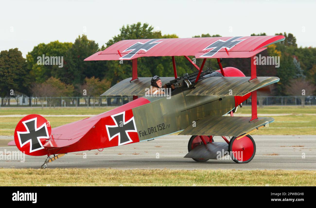 Fokker Dr.1 152/17 replica airplane. Triplane. N2795B. 2022 Dawn