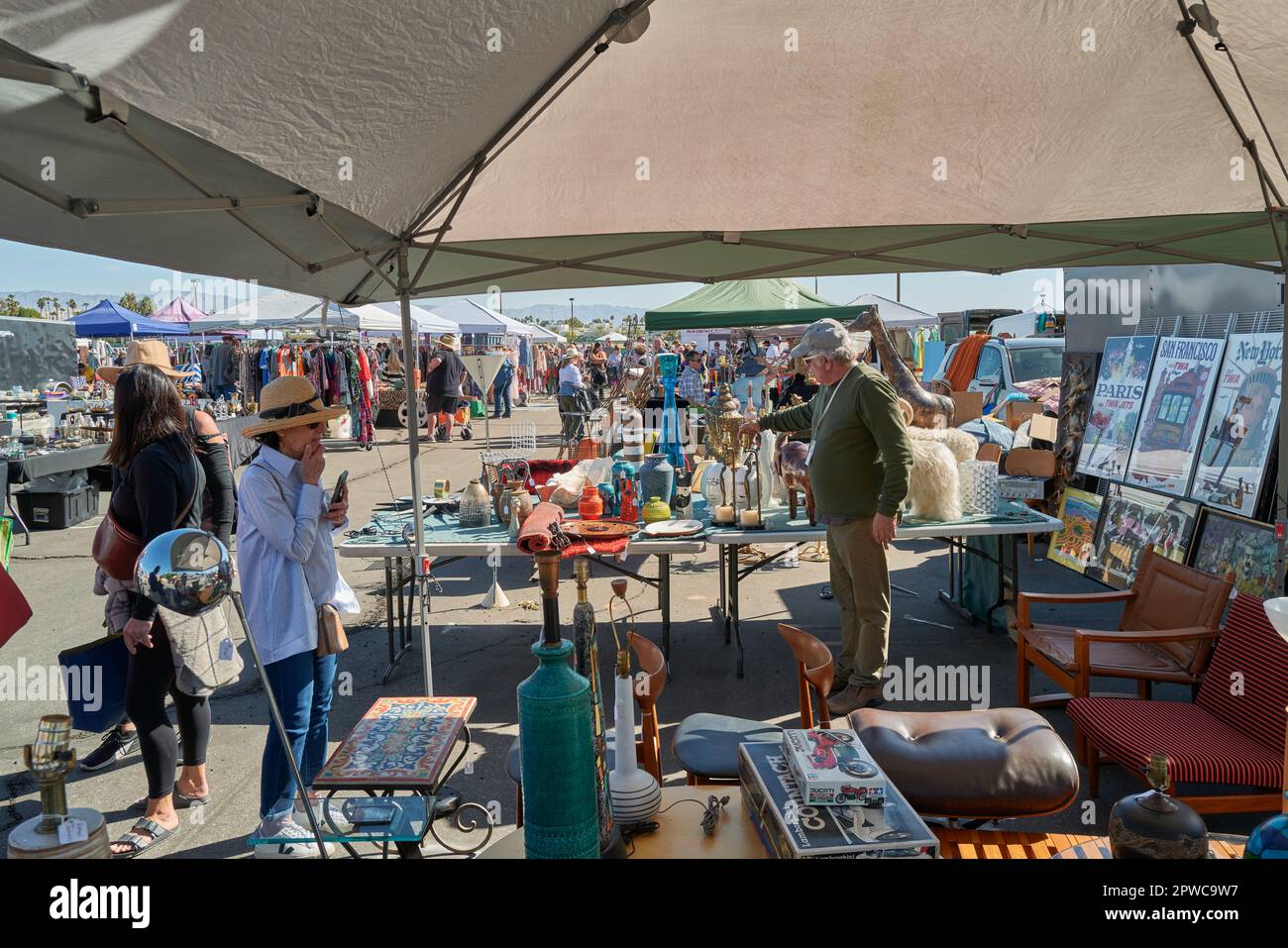 Mid Century modern furniture show, Palm Springs Stock Photo Alamy