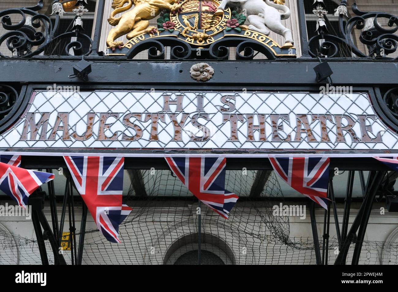 King charles ii coronation flag hi-res stock photography and images - Alamy