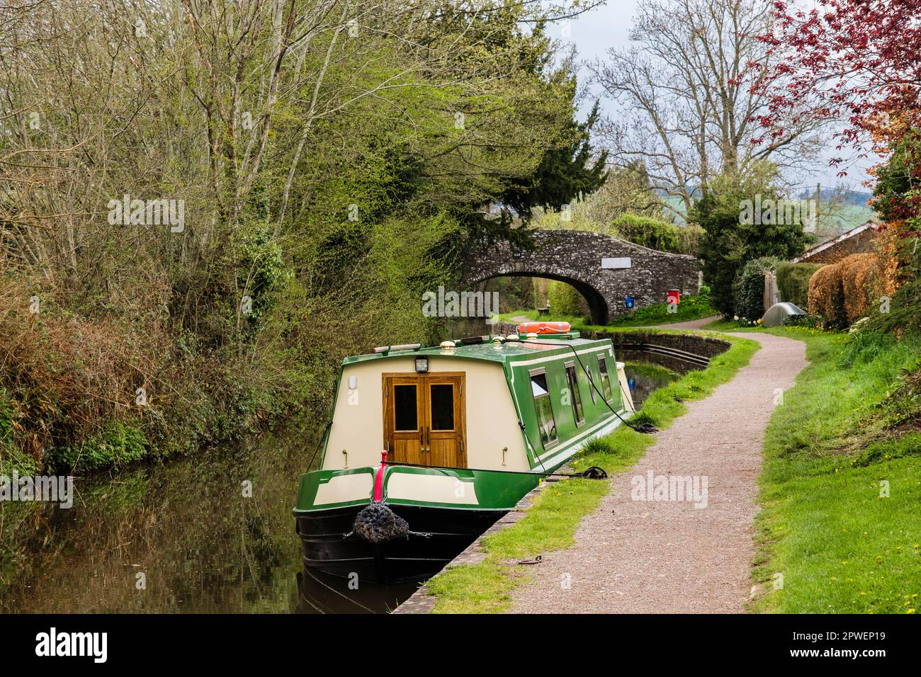Narrowboat moored by towpath on Monmouthshire and Brecon Canal in Brecon Beacons National Park. Pencelli, Brecon, Powys, Wales, UK, Britain Stock Photo