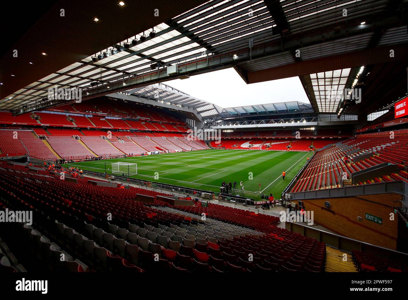 A Sala De Mudança No Estádio De Anfield Em Liverpool, Reino Unido