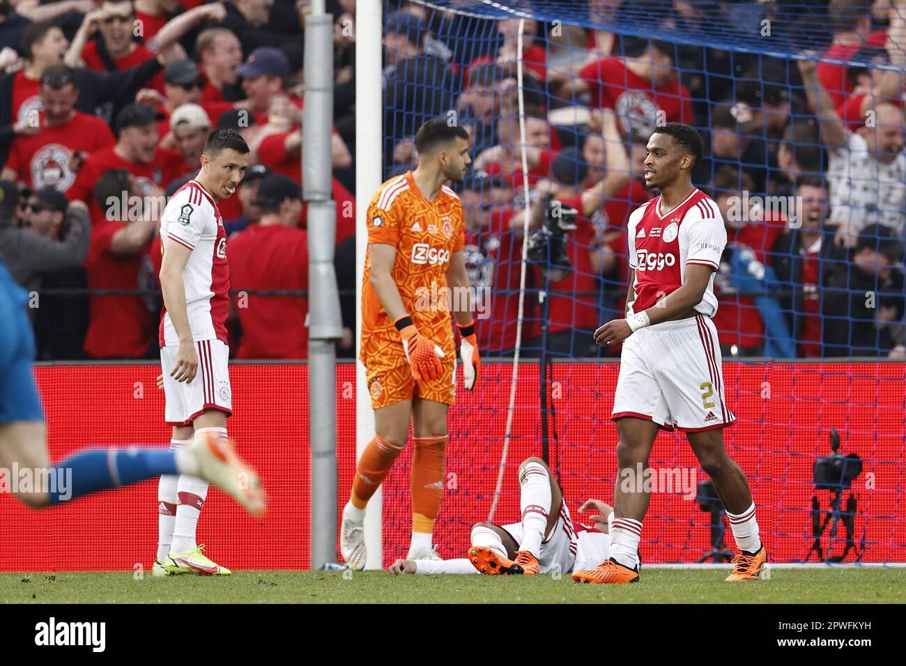 ROTTERDAM - (lr) Steven Berghuis of Ajax, Ajax goalkeeper Geronimo ...