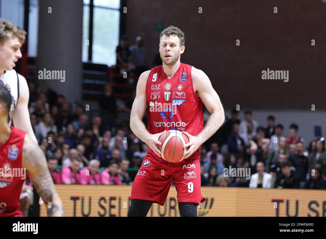 Basket milano hi-res stock photography and images - Alamy