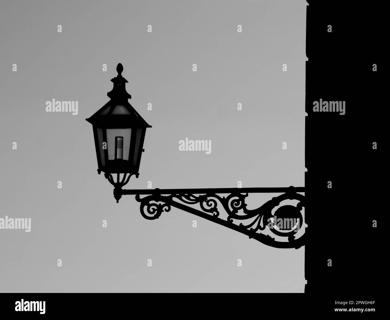 Silhouette lamp post Black and White Stock Photos & Images - Alamy