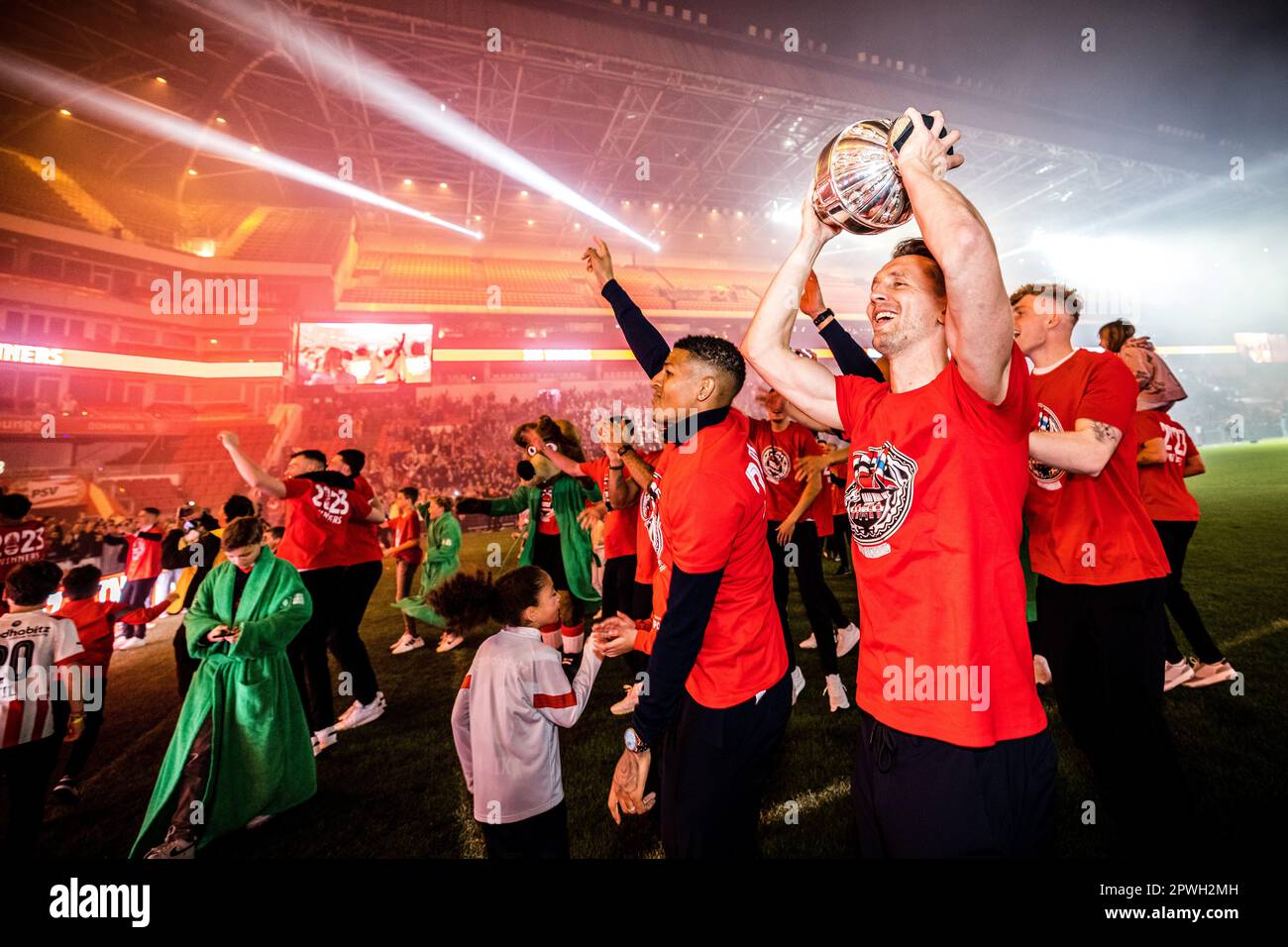 EINDHOVEN - Players in the Philips Stadium during the celebration of PSV. The football club from Eindhoven has the KNVB Cup back in its hands thanks to a victory over Ajax. The team of coach Ruud van Nistelrooij defeated Ajax in the final in De Kuip on penalties. ANP ROB ENGELAAR Stock Photo