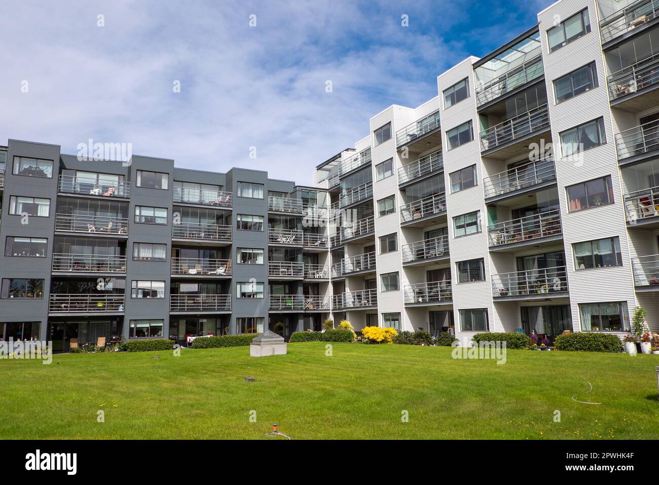 Apartment building in reykjavik hi-res stock photography and images - Alamy