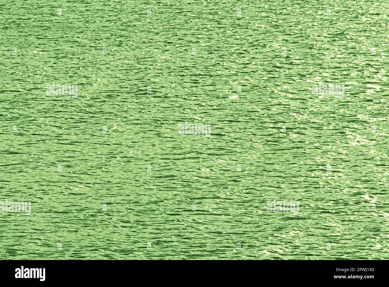 Hintergrund Wasserspiegel Nahe Zeewolde verschiedenfarbige Spiegelung des Veluwemeerarmes Stock Photo