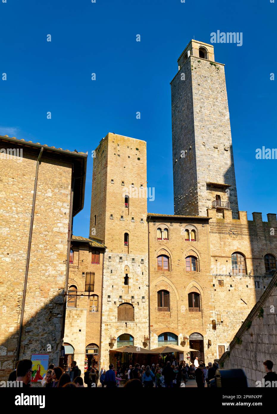 San Gimignano. Tuscany. Italy. Piazza del Duomo Stock Photo Alamy