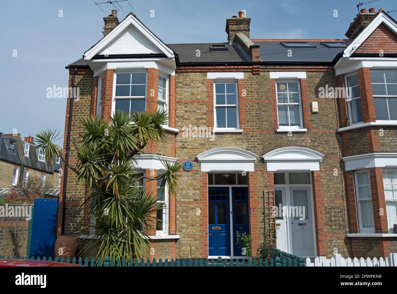 marked by a heritage foundation blue plaque, a home of jazz musician tubby hayes, raynes park, southwest london, england Stock Photo