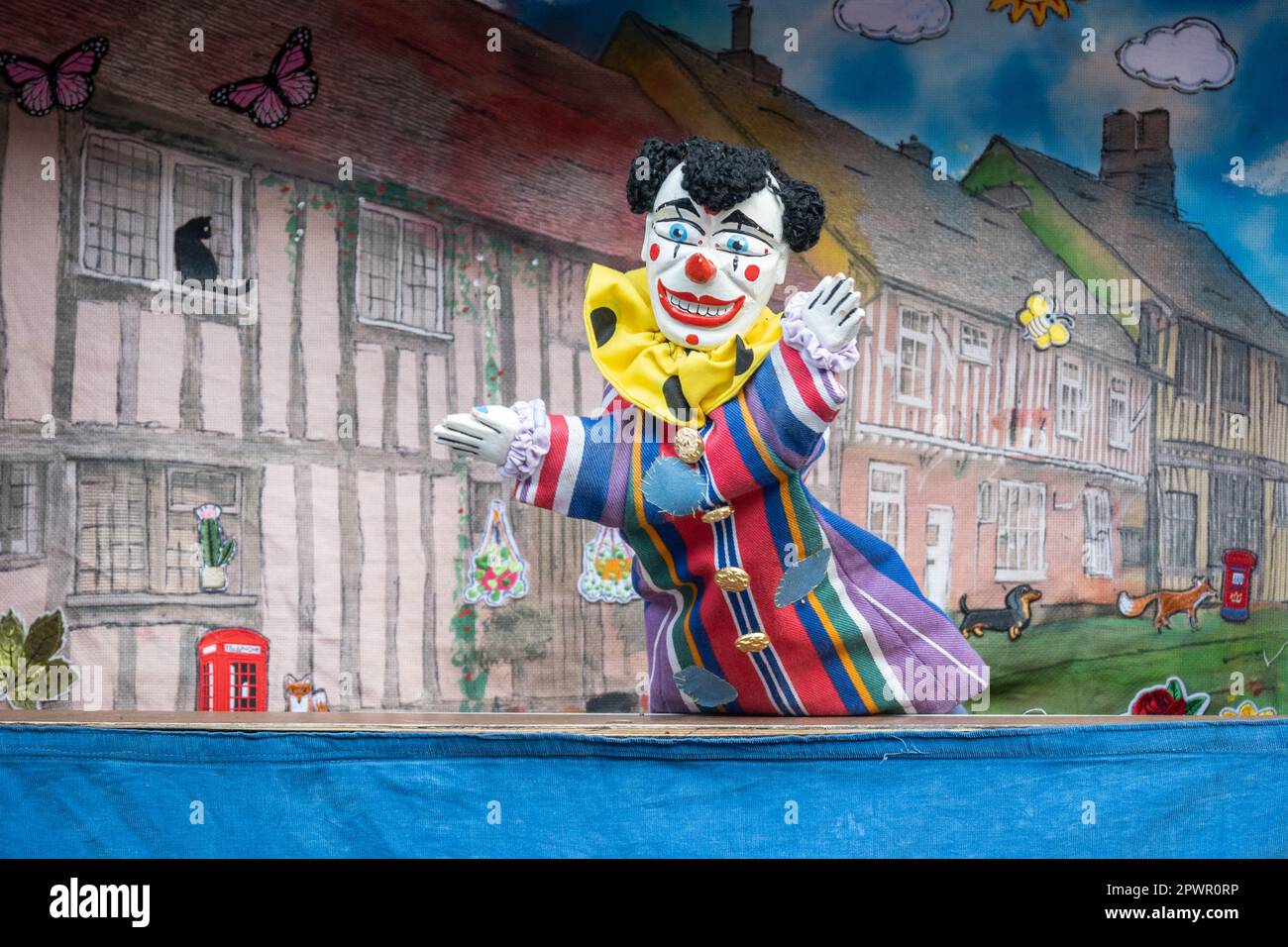 Punch and Judy puppet show, in London Stock Photo Alamy