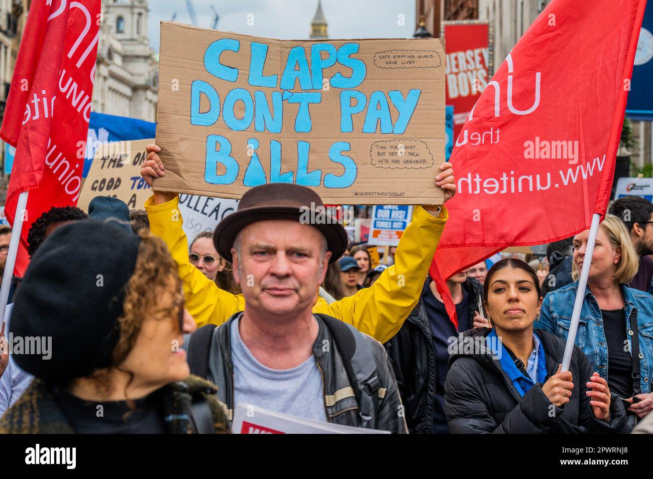 london-uk-1st-may-2023-a-picket-line-of-nurses-outside-the-st