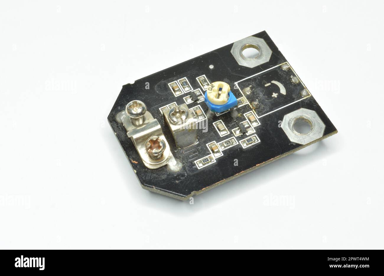 Vintage antenna amplifier used to amplify weak analogue and digital