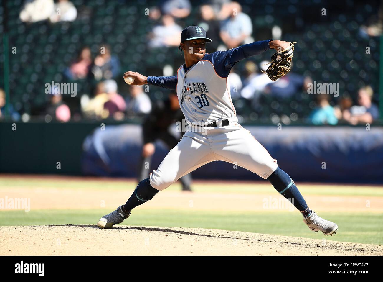 Relief pitcher Misael Tamarez (30) of the Sugar Land Space Cowboys