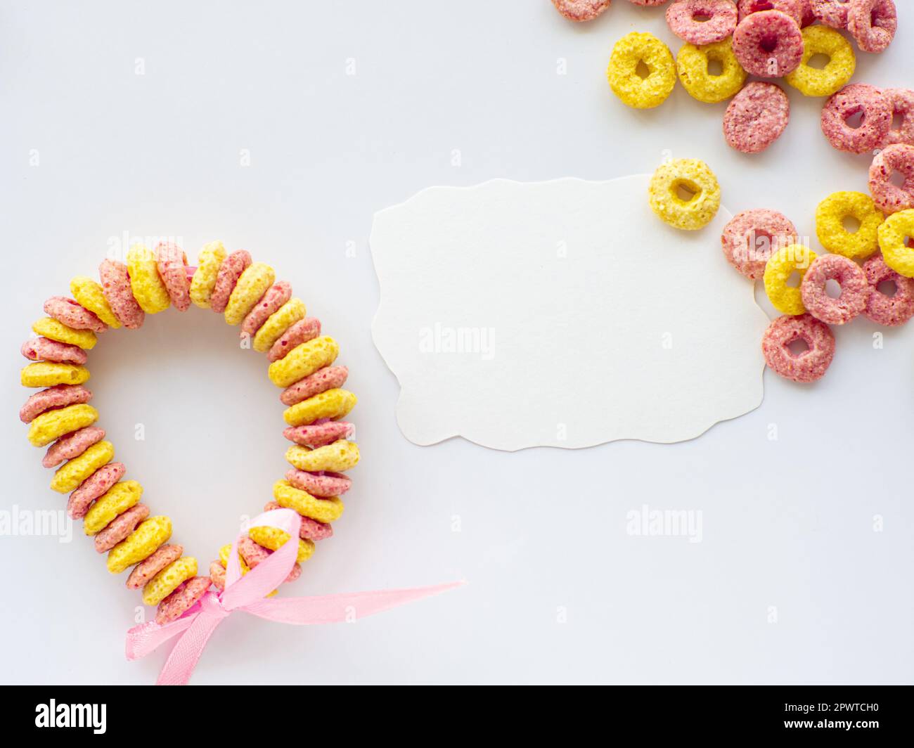 Edible DIY bracelet or necklace for Mothers day. DIY for kids. Bracelet ...