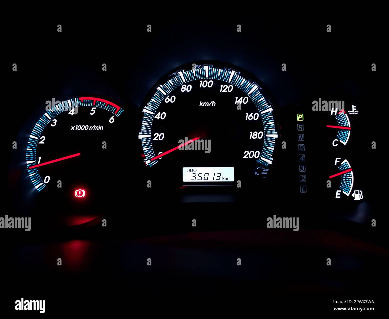 Autospeedometer. Racing-Tachometer, Geschwindigkeitsskala im Auto.  Cockpit-Dashboard,: Stockillustration 2152869773