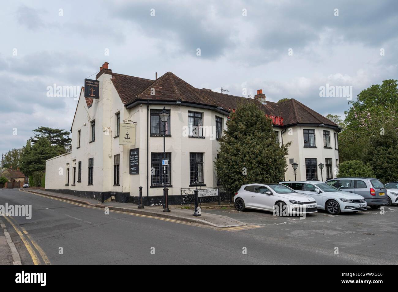 The Anchor restaurant and public house in Church Square, Shepperton