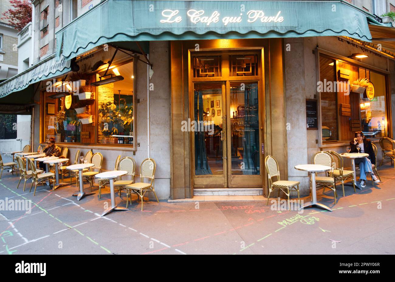 Le cafe qui parle is a traditional French cafe in the middle of Montmartre district, Paris, France. Stock Photo