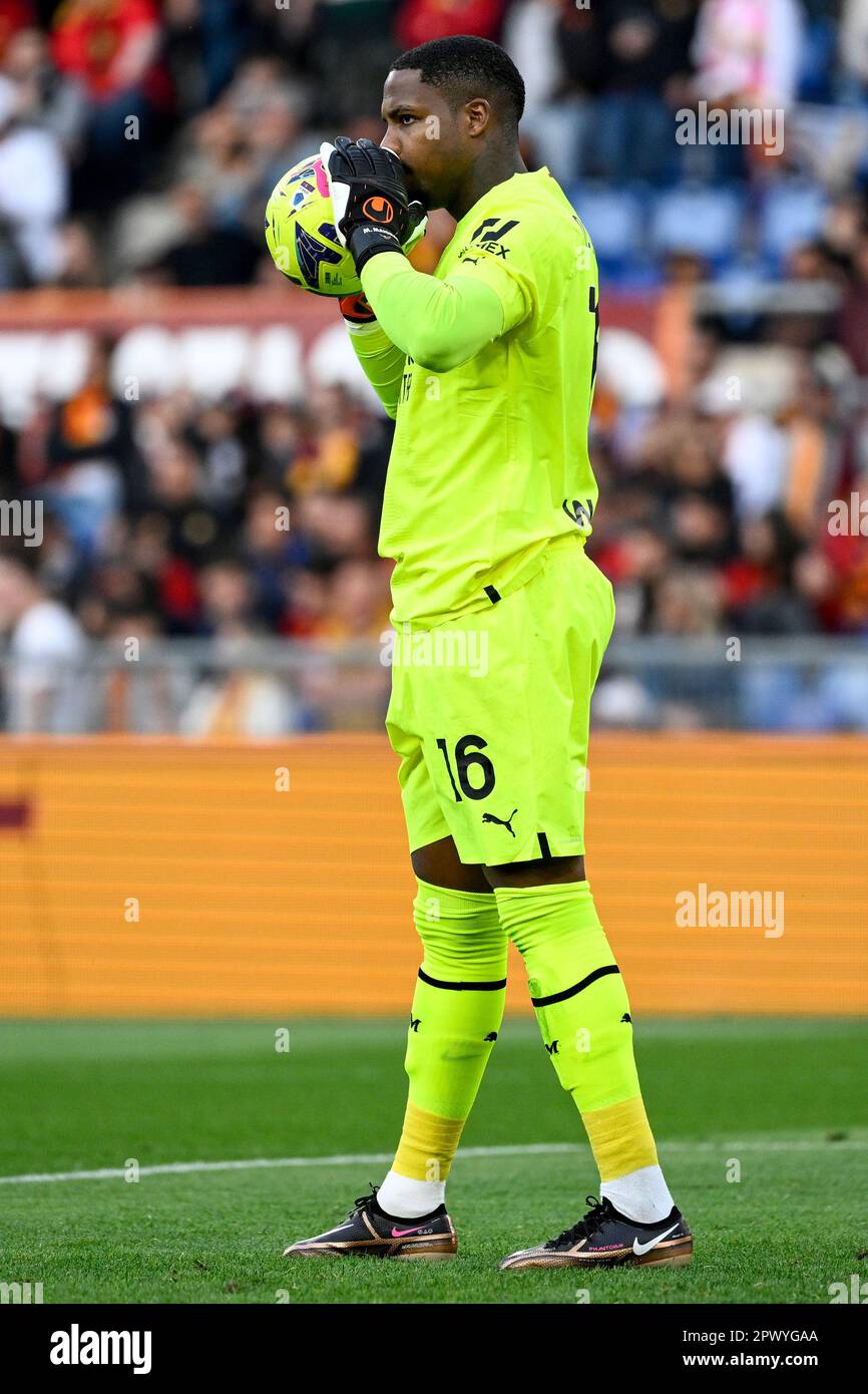 Mike Maignan of AC Milan during the Serie A football match between AS ...