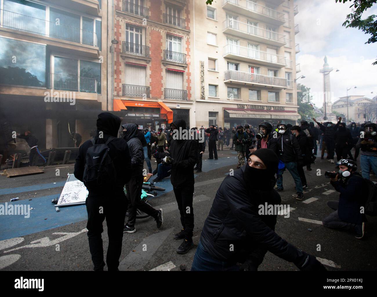 Demonstrators and French Police clash during the Mayday riots on 1st ...