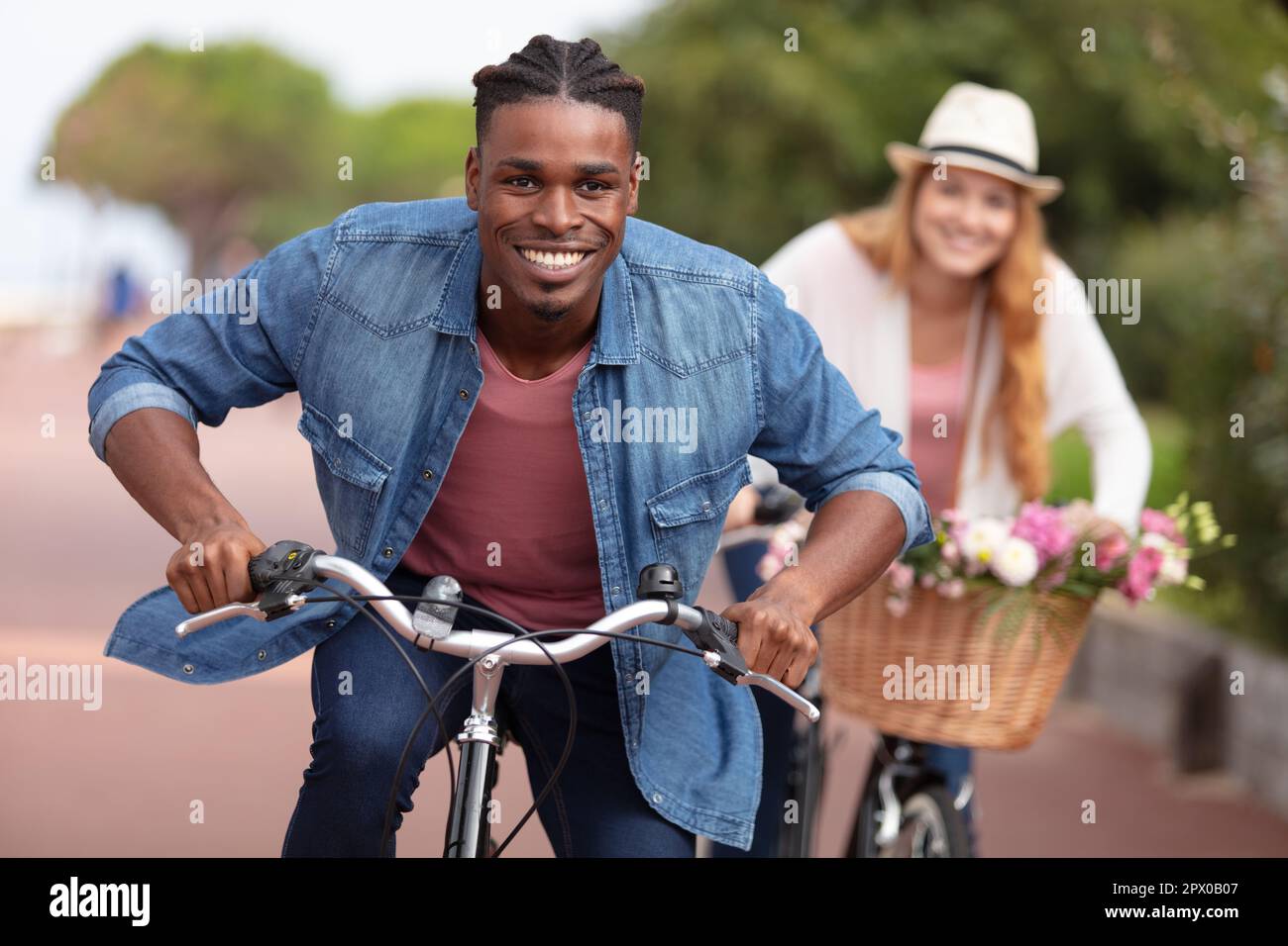 Female racing bicycles hi-res stock photography and images - Alamy